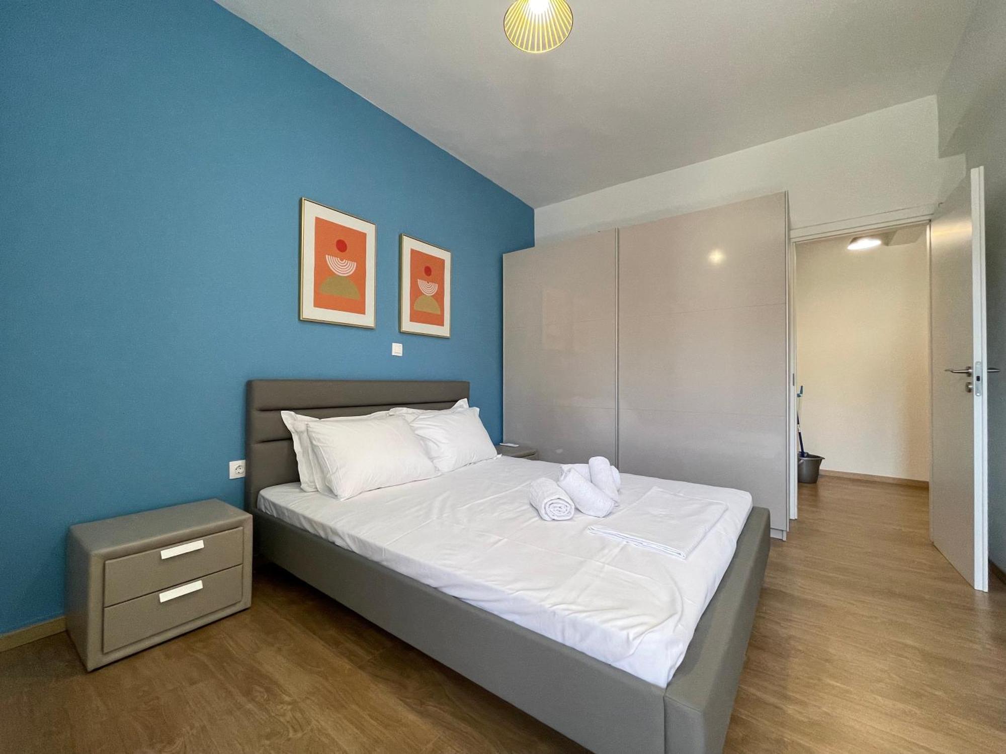 Athenean Bnb Seaside Serenity Steps From The Riviera Luaran gambar