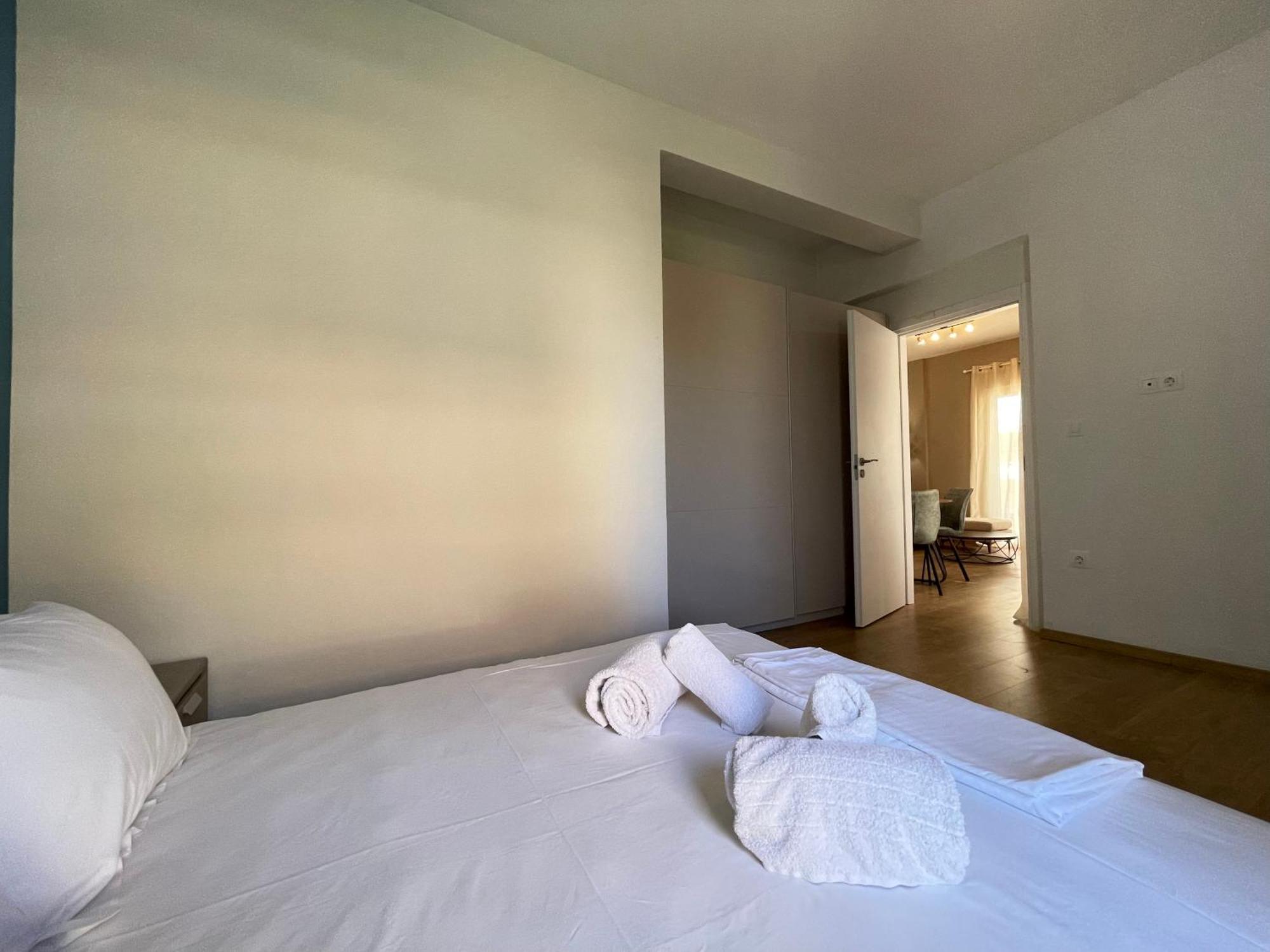 Athenean Bnb Seaside Serenity Steps From The Riviera Luaran gambar